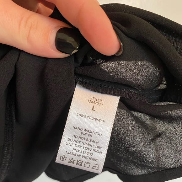 Lush vneck tank top - Picture 3 of 8